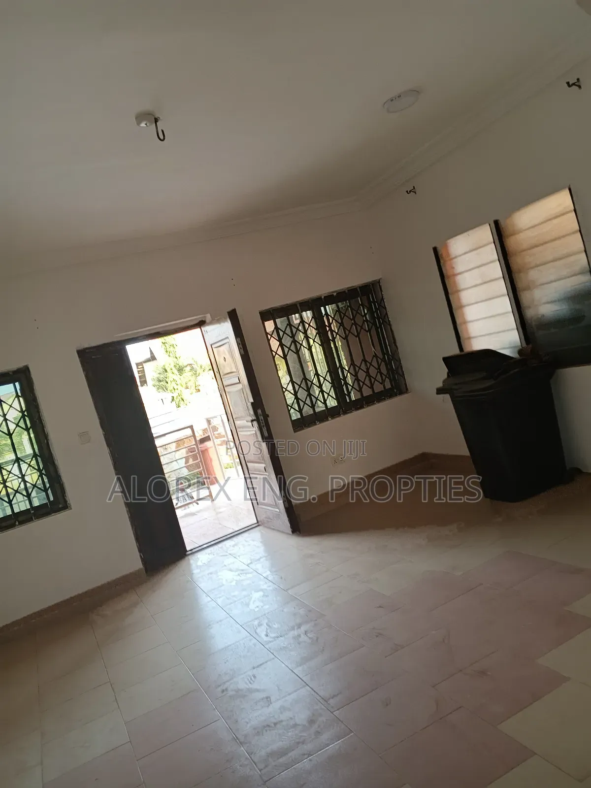 2bdrm Apartment in Amanfro, Frafraha for rent