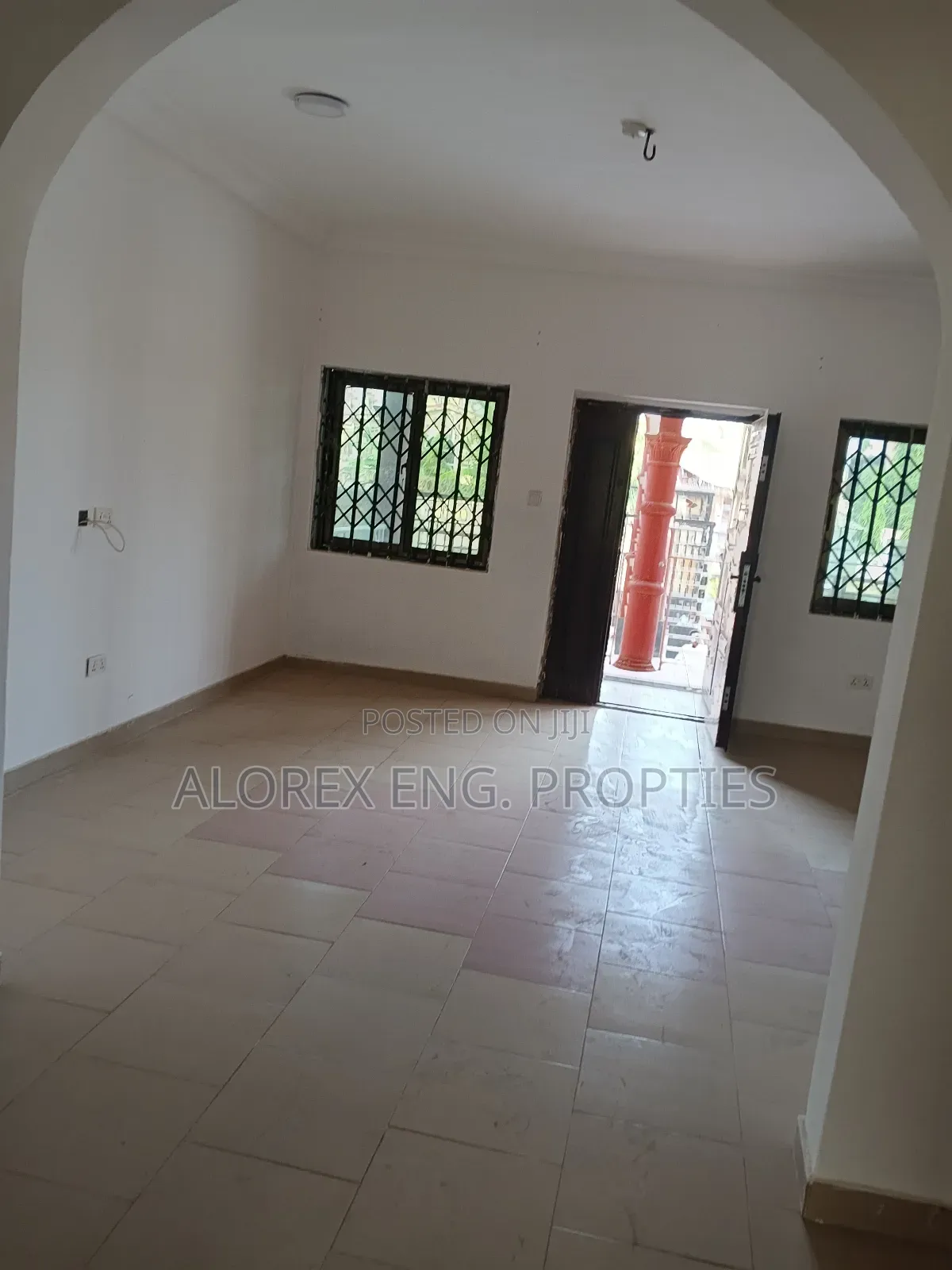 2bdrm Apartment in Amanfro, Frafraha for rent