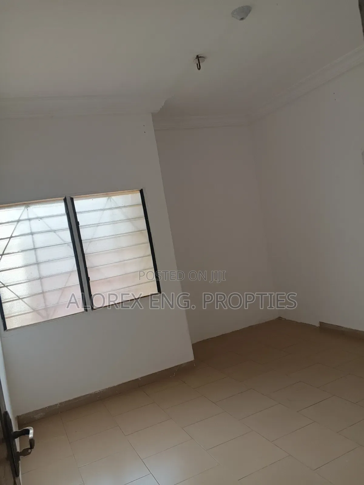 2bdrm Apartment in Amanfro, Frafraha for rent