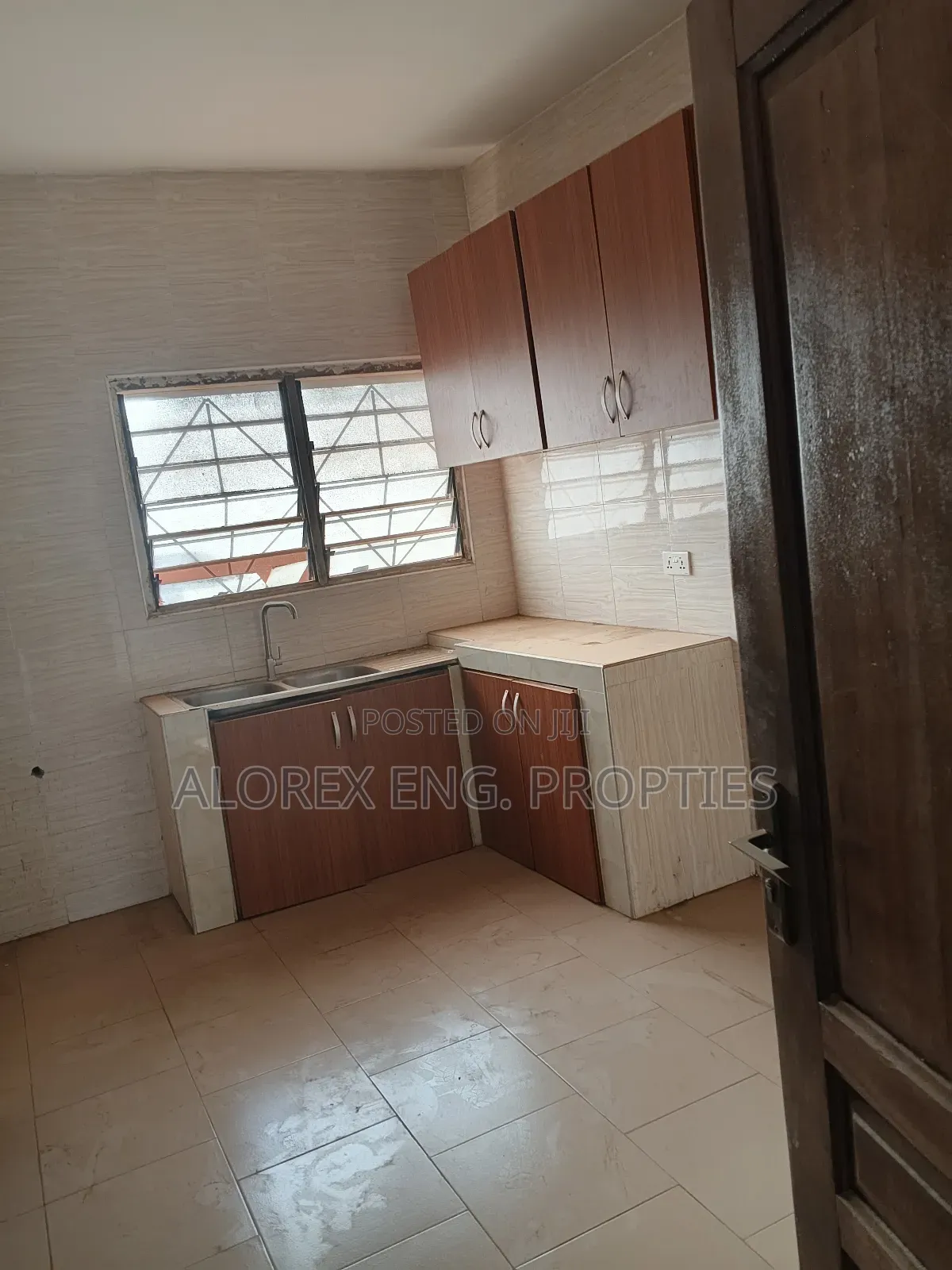2bdrm Apartment in Amanfro, Frafraha for rent