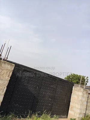 3bdrm Apartment in Amanfro, Frafraha for rent