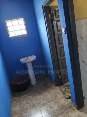 3bdrm Apartment in Amanfro, Frafraha for rent