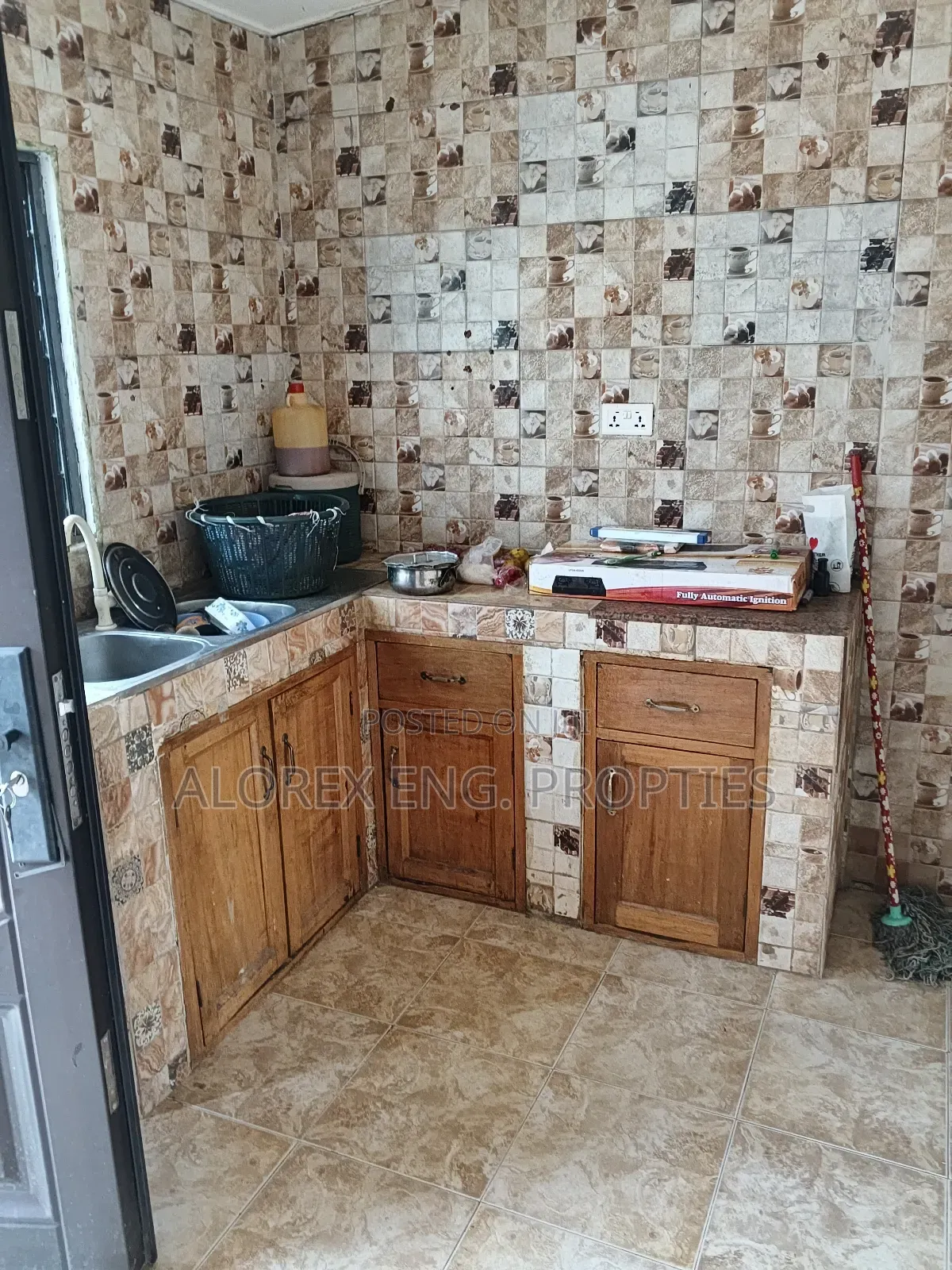 3bdrm Apartment in Amanfro, Frafraha for rent