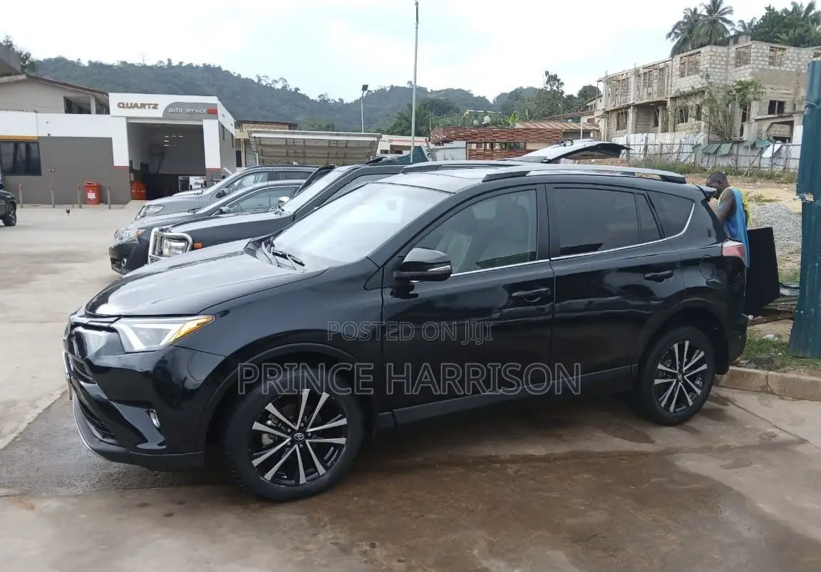 Toyota RAV4 Limited 4dr SUV (2.5L 4cyl 6A) 2018 Black