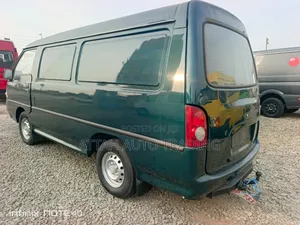 Hyundai H-100 1999 Green