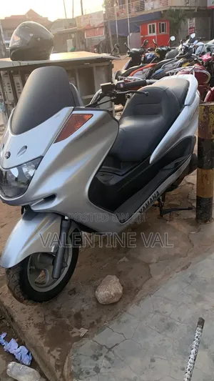 Yamaha Majesty 2016 Silver