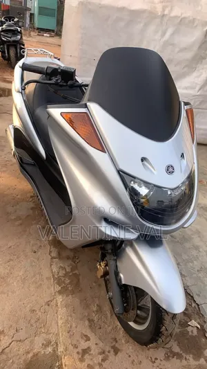 Yamaha Majesty 2016 Silver