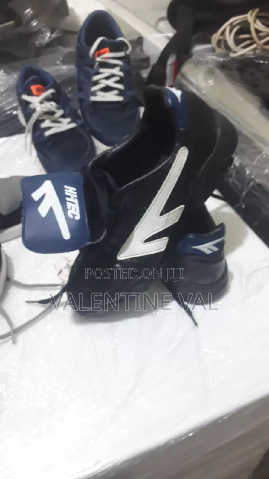 Hi Tech Size 41 Soccer Boots Design for Your Regular Workout
