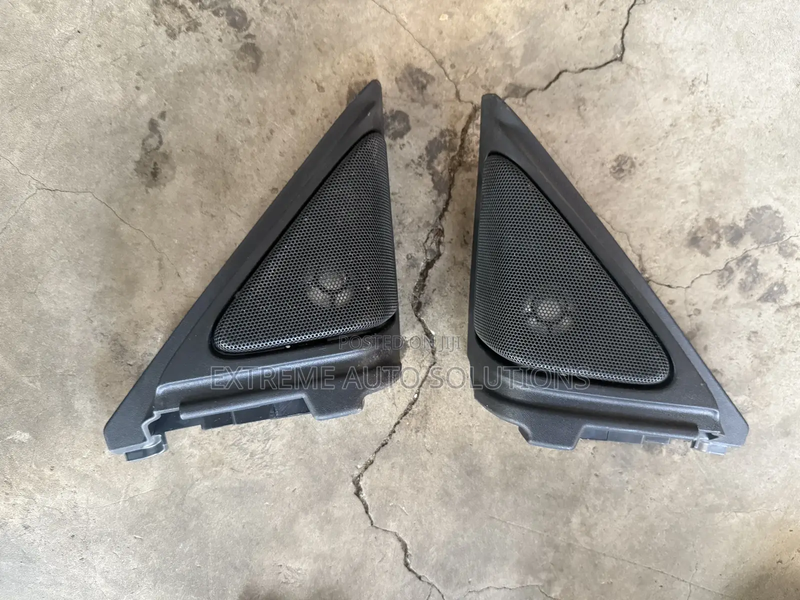2018-2022 Honda Accord/Hybrid Rh Door Corner Trim Cover