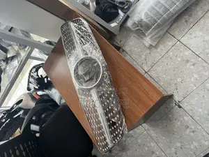 Mercedes Benz C250/W204 Diamond Grill