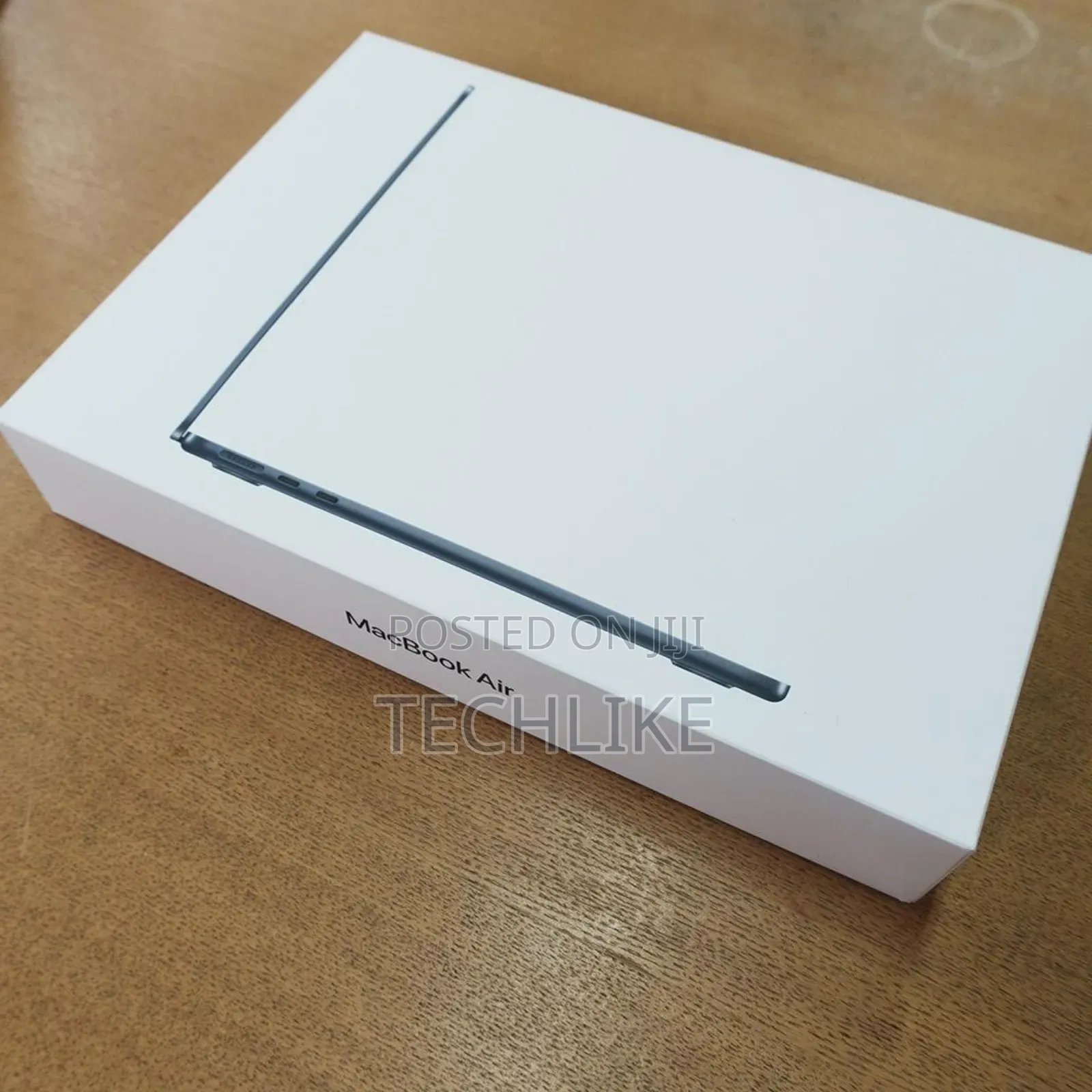 New Laptop Apple MacBook Air 2025 M4 13-inch 16GB Apple M4 SSD 1T