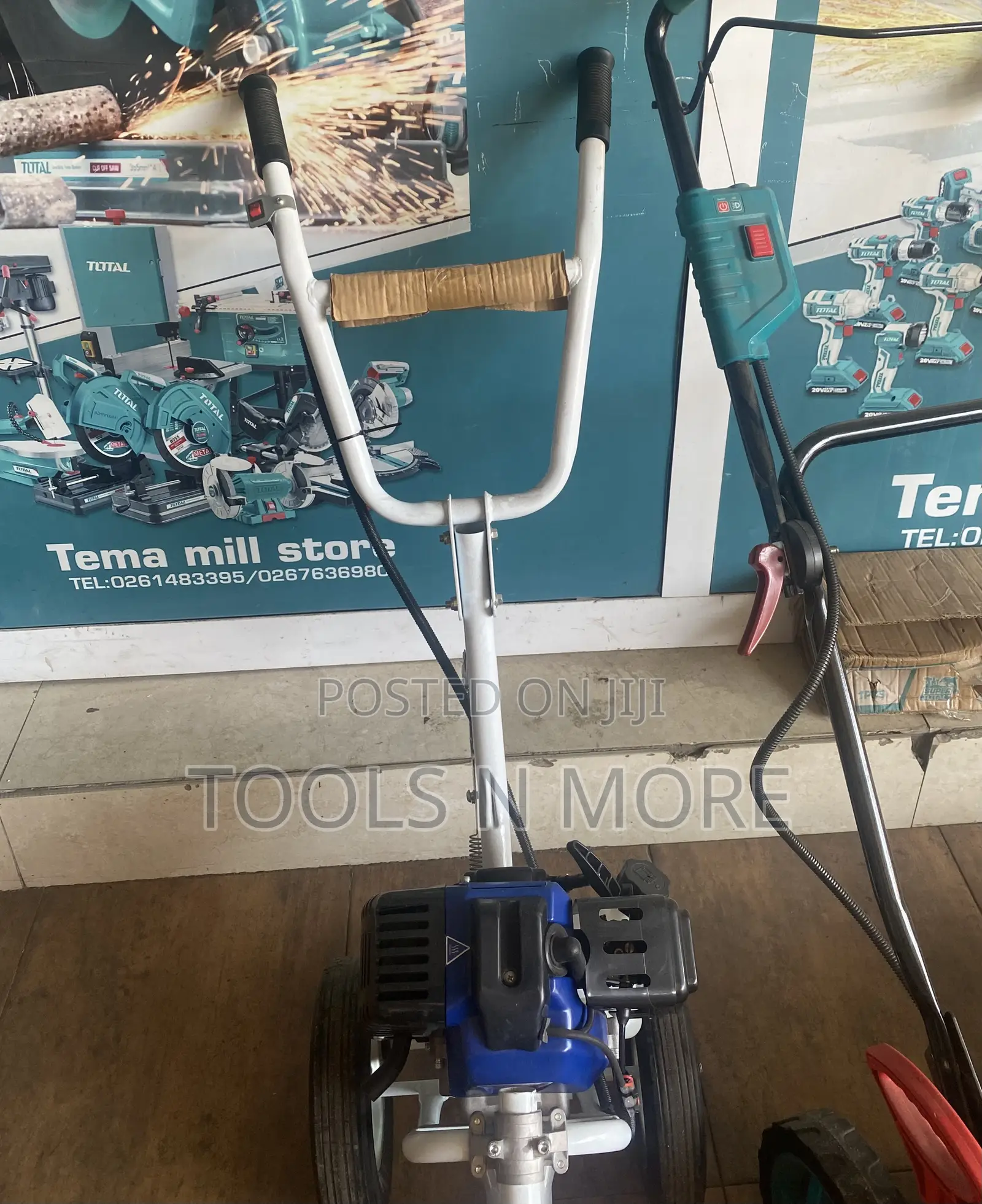 Wadfow Gasoline Grass Trimmer and Bush Cutter (Wheel Type)