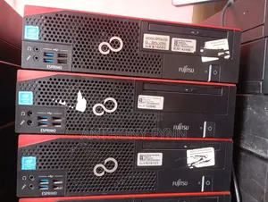 Fujitsu Esprimo D556/2/E85+ 4GB Intel Pentium HDD 320GB
