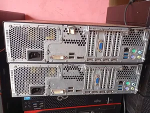 Fujitsu Esprimo D556/2/E85+ 4GB Intel Pentium HDD 320GB