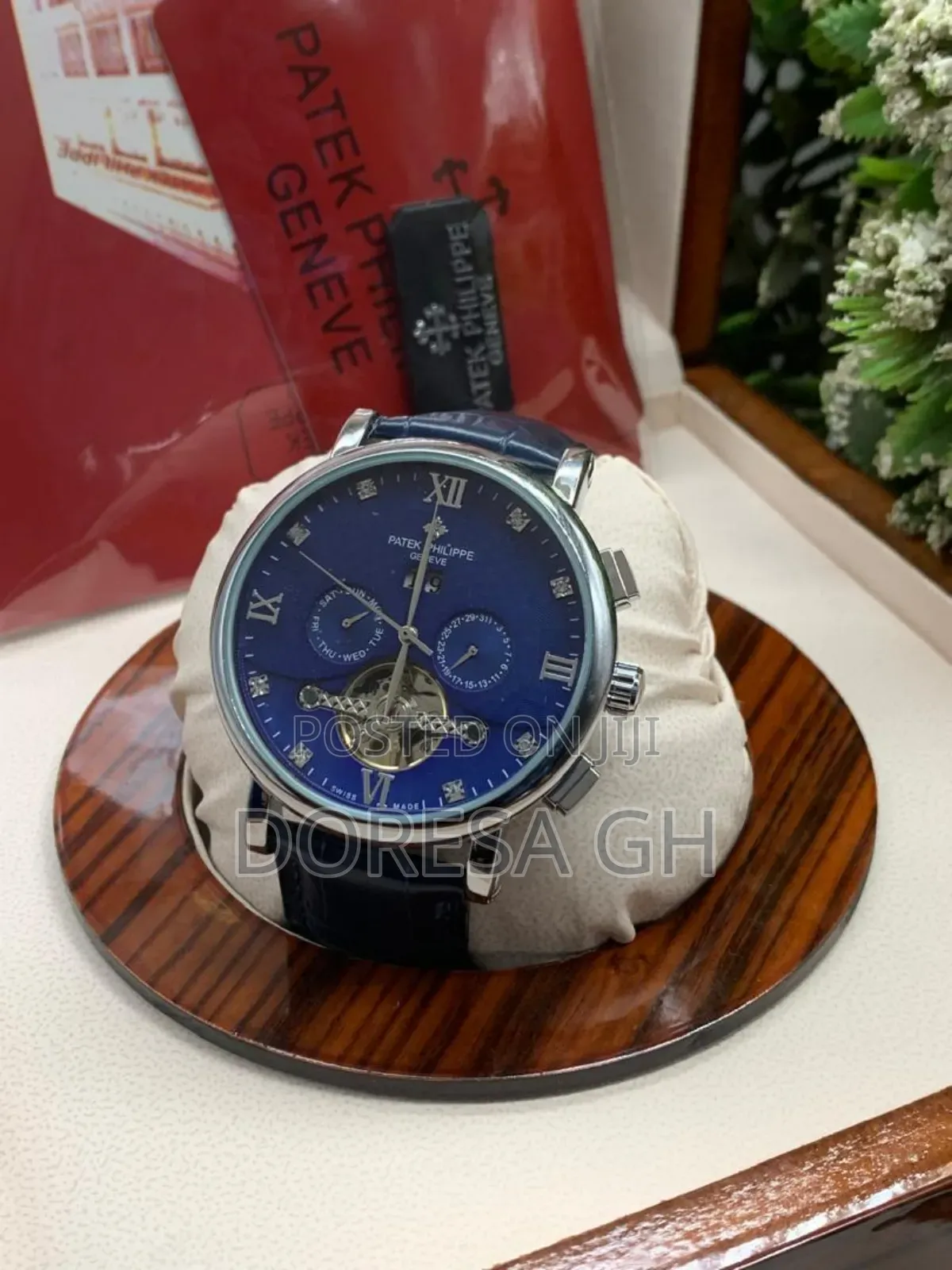 Patek Philippe Automatic Watch for Men – Refined Timepiece