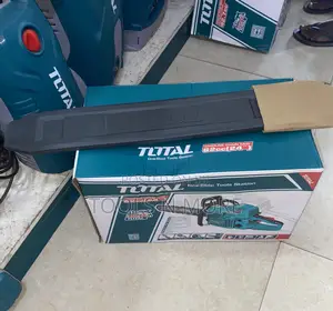 Total Gasoline Chainsaw 24”