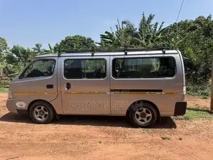 Nissan Caravan (Urvan) 2012 Grey