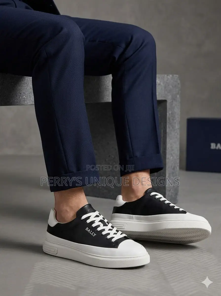 Classic Urban Lace-Up Casual Sneakers - Black and White