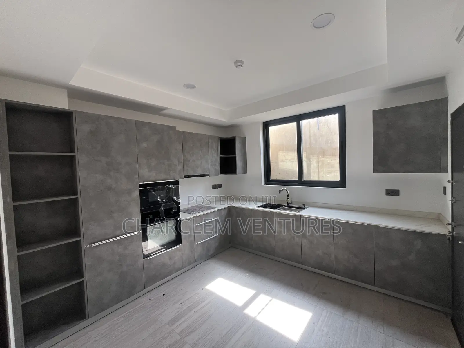 5bdrm Townhouse / Terrace in Charclem Ventures, East Legon for rent