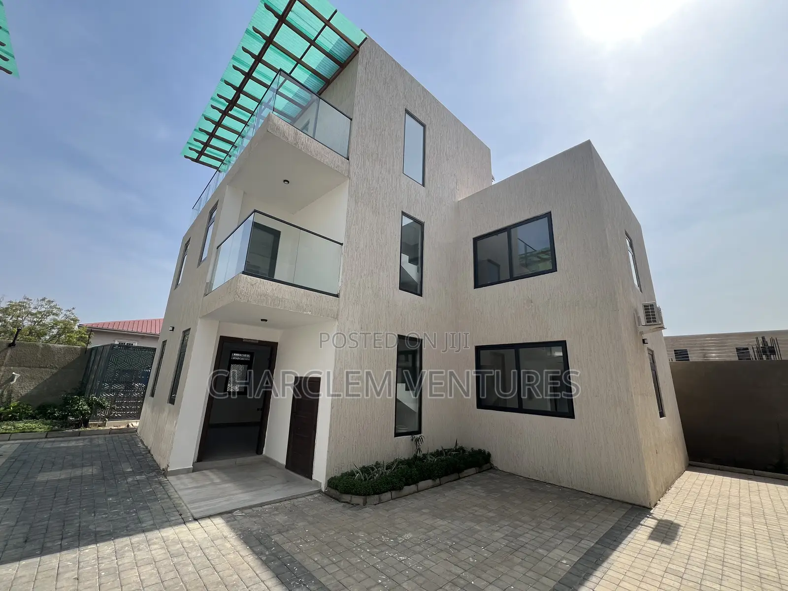 5bdrm Townhouse / Terrace in Charclem Ventures, East Legon for rent