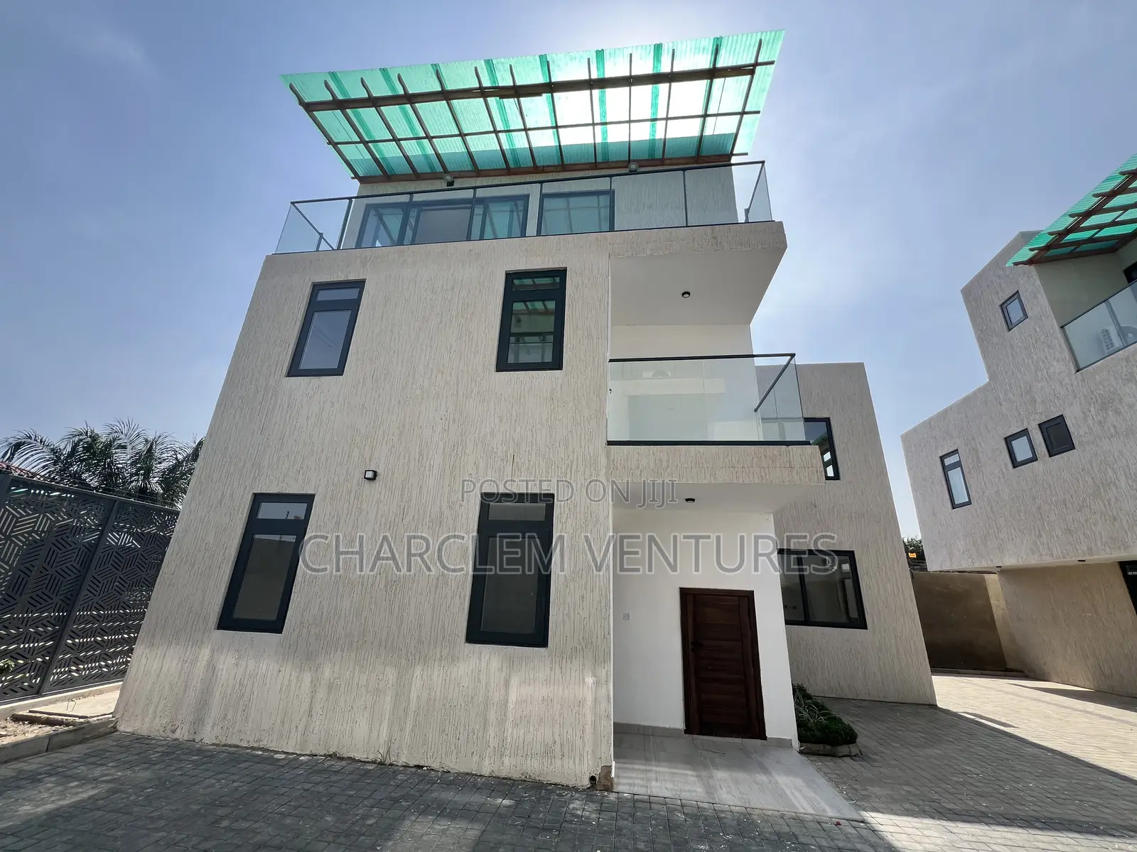 5bdrm Townhouse / Terrace in Charclem Ventures, East Legon for rent