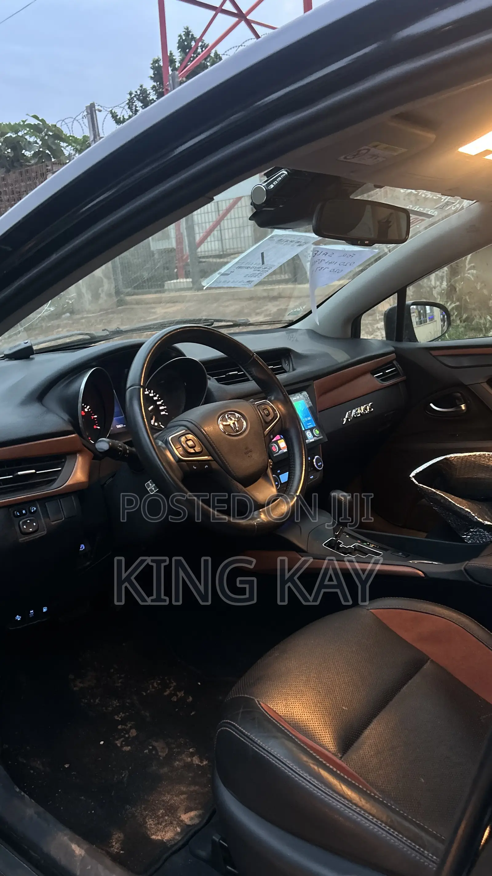 Toyota Avensis 2018 Black