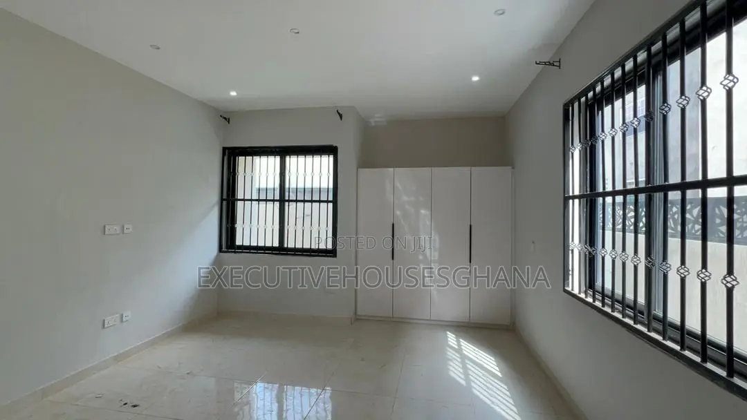 4bdrm House in Dworwulu for rent