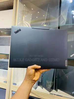 Laptop Lenovo ThinkPad T14 G4 32GB AMD Ryzen 5 SSD 1T