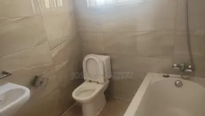 5bdrm House in Abelemkpe Estate for rent