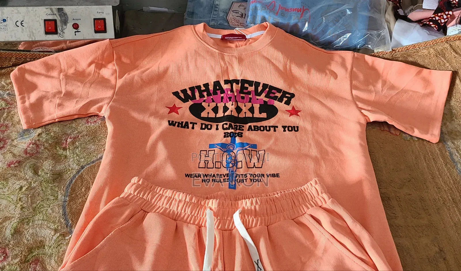 Original T-Shirt and Down Unisex, 100% High-Quality Cotton