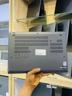 Laptop Lenovo ThinkPad T14s G4 32GB Intel Core i7 SSD 1T