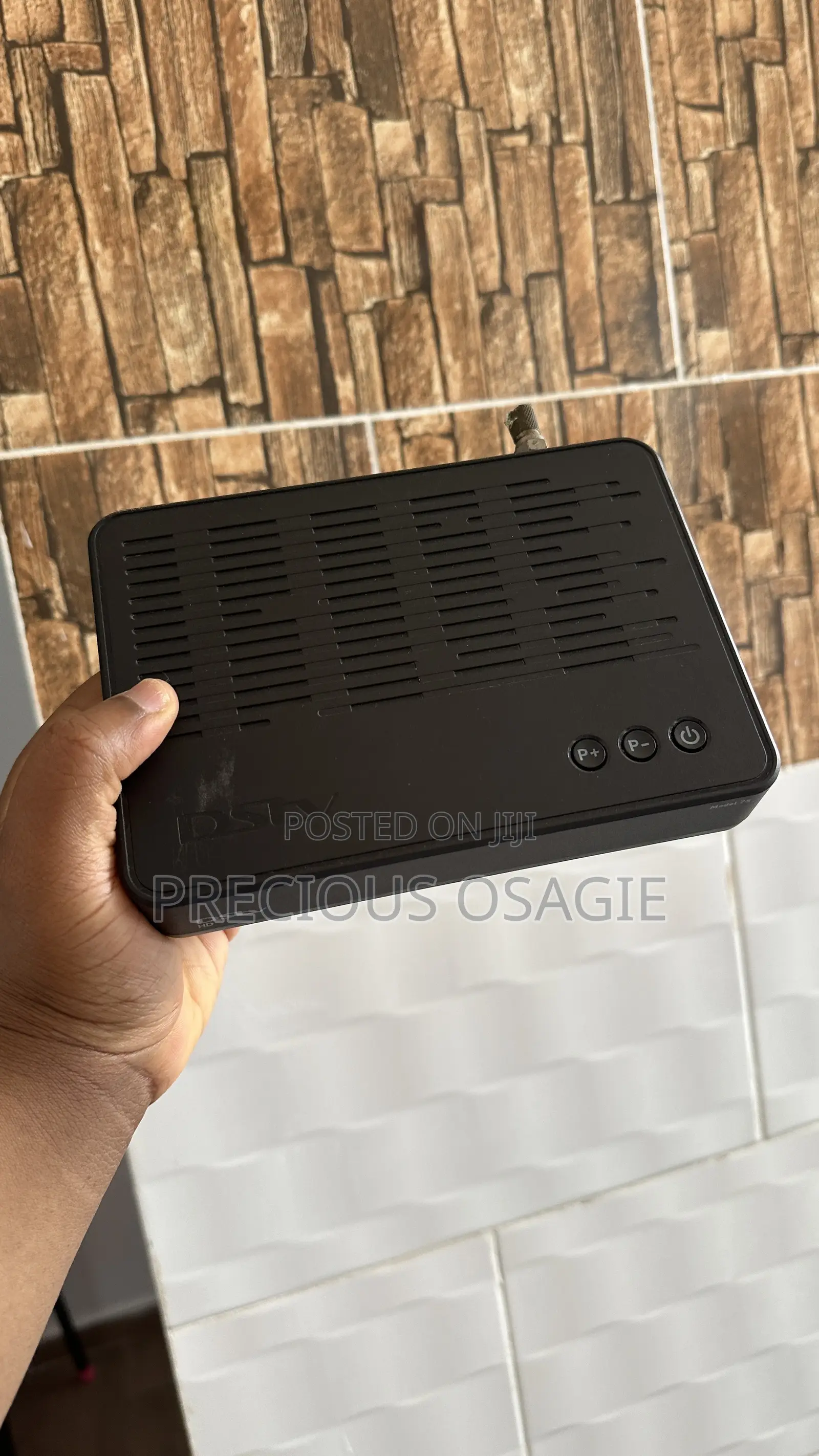 DSTV Decoder
