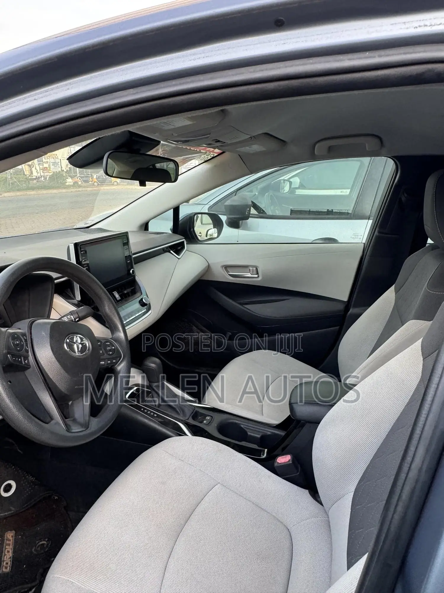 Toyota Corolla LE 2020 Gray