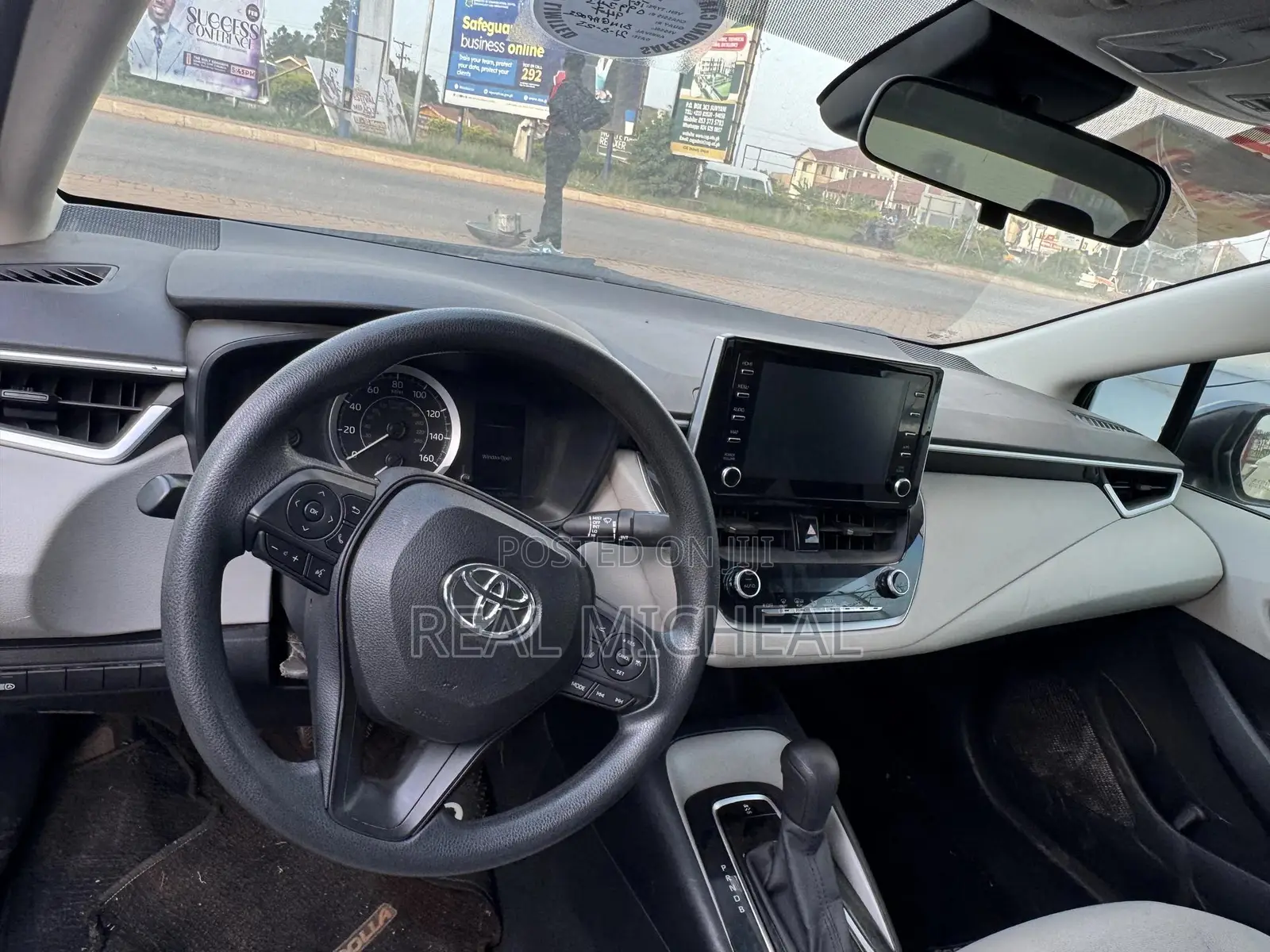 Toyota Corolla LE 2020 Gray