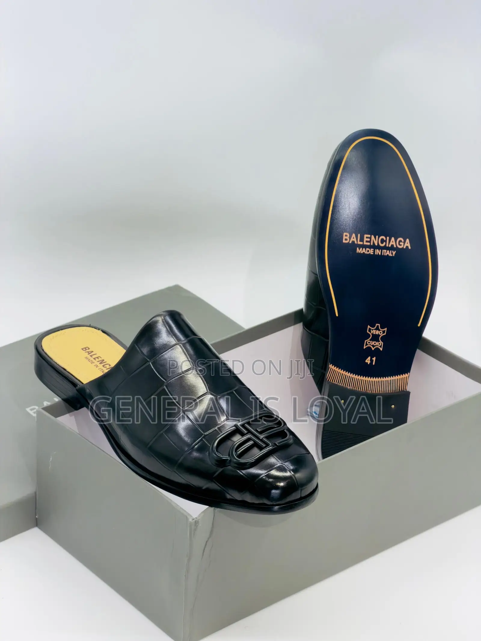 Balenciaga Mens Leather Half Shoe Black Color