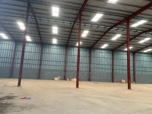 2000sqm Warehouse With a 3 Bedroom Apt Office at Tema Community 25