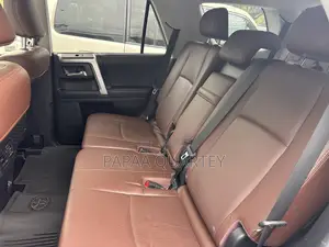 Toyota 4-Runner SR5 Premium 2022 White
