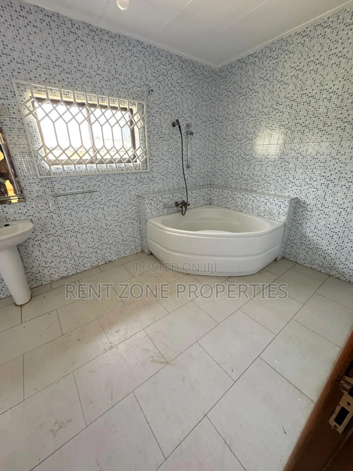 4bdrm House in Achimota for rent