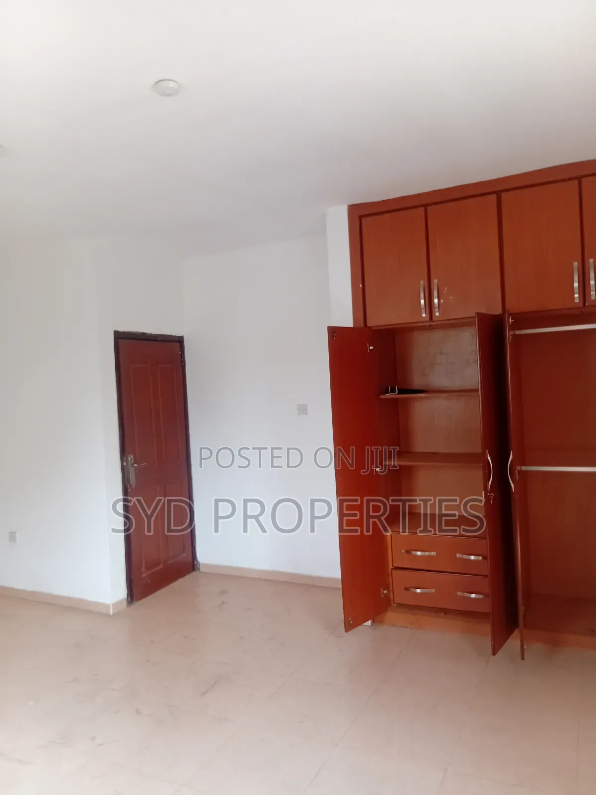 3bdrm House in Devtraco, Community 25 for rent