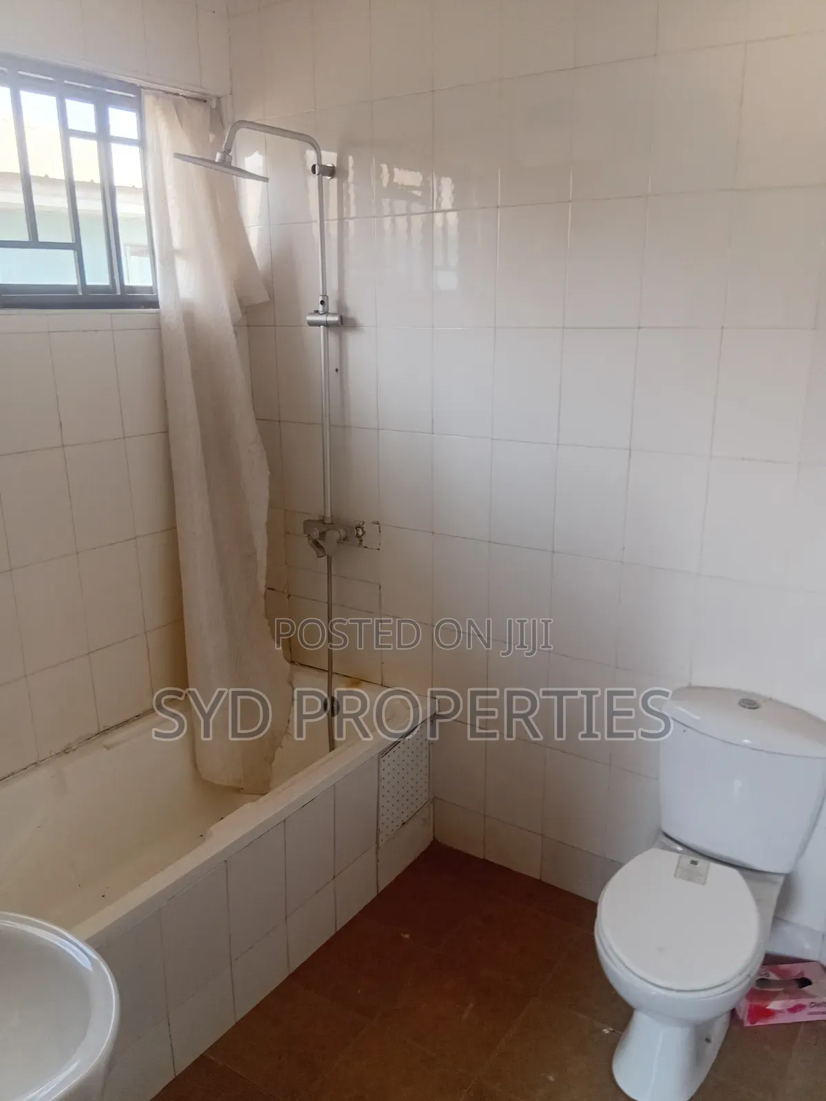 3bdrm House in Devtraco, Community 25 for rent