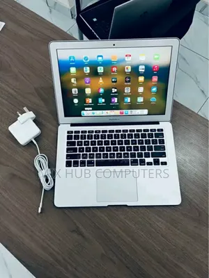 Laptop Apple MacBook Air 8GB Intel Core i5 SSD 256GB