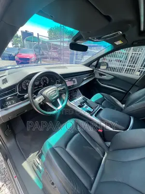 Audi Q7 2021 Gray