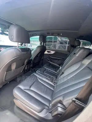 Audi Q7 2021 Gray