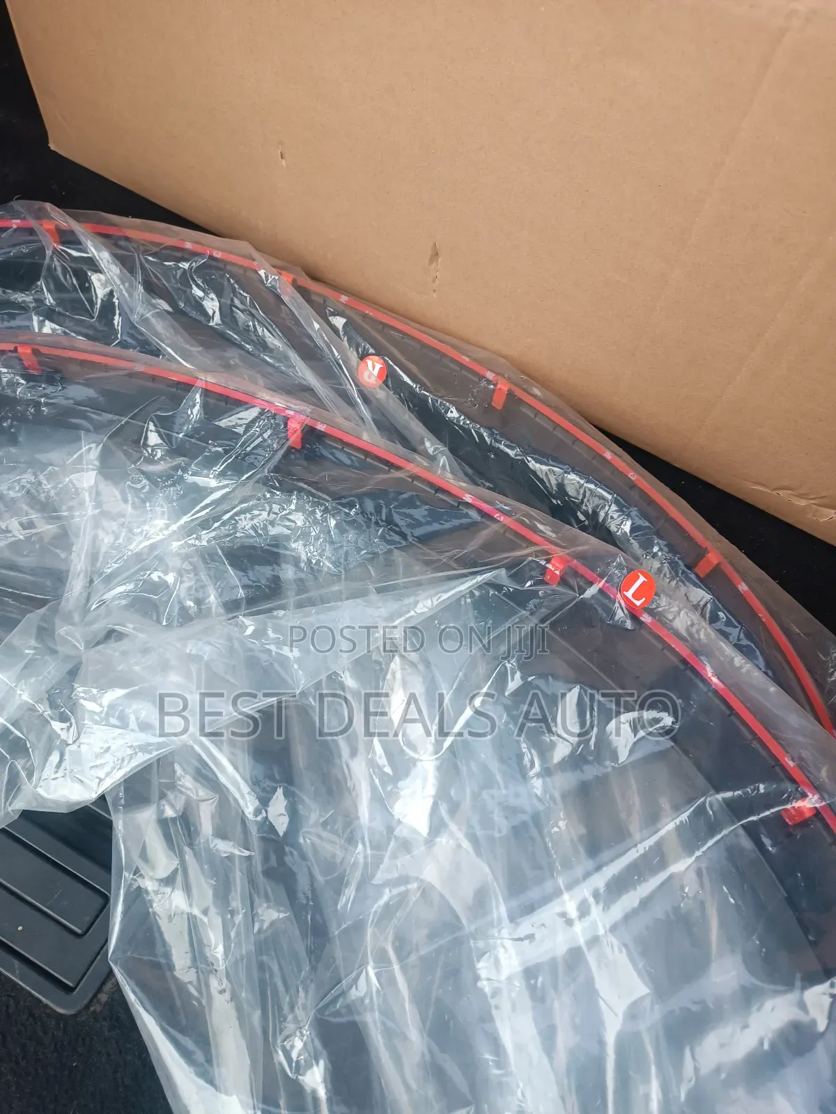 Mitsubishi Outlander Sport Front Fender Moulding Pair