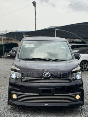 Toyota Voxy SV Premium 2014 Black