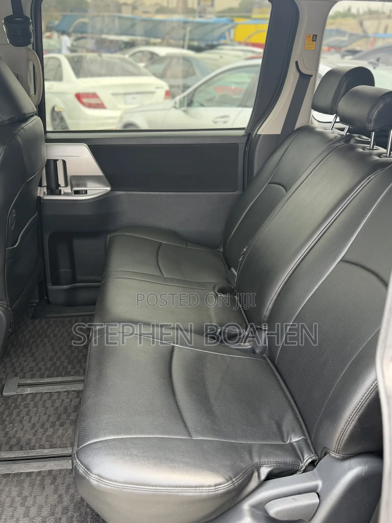 Toyota Voxy SV Premium 2014 Black