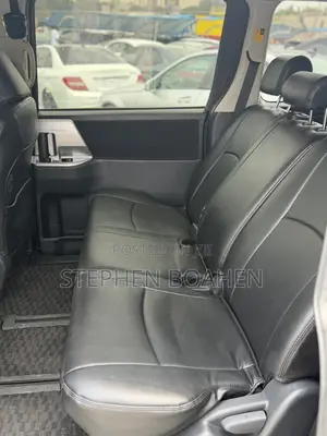 Toyota Voxy SV Premium 2014 Black