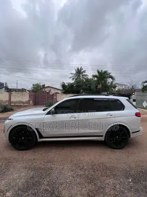 BMW X7 M60i 2023 White
