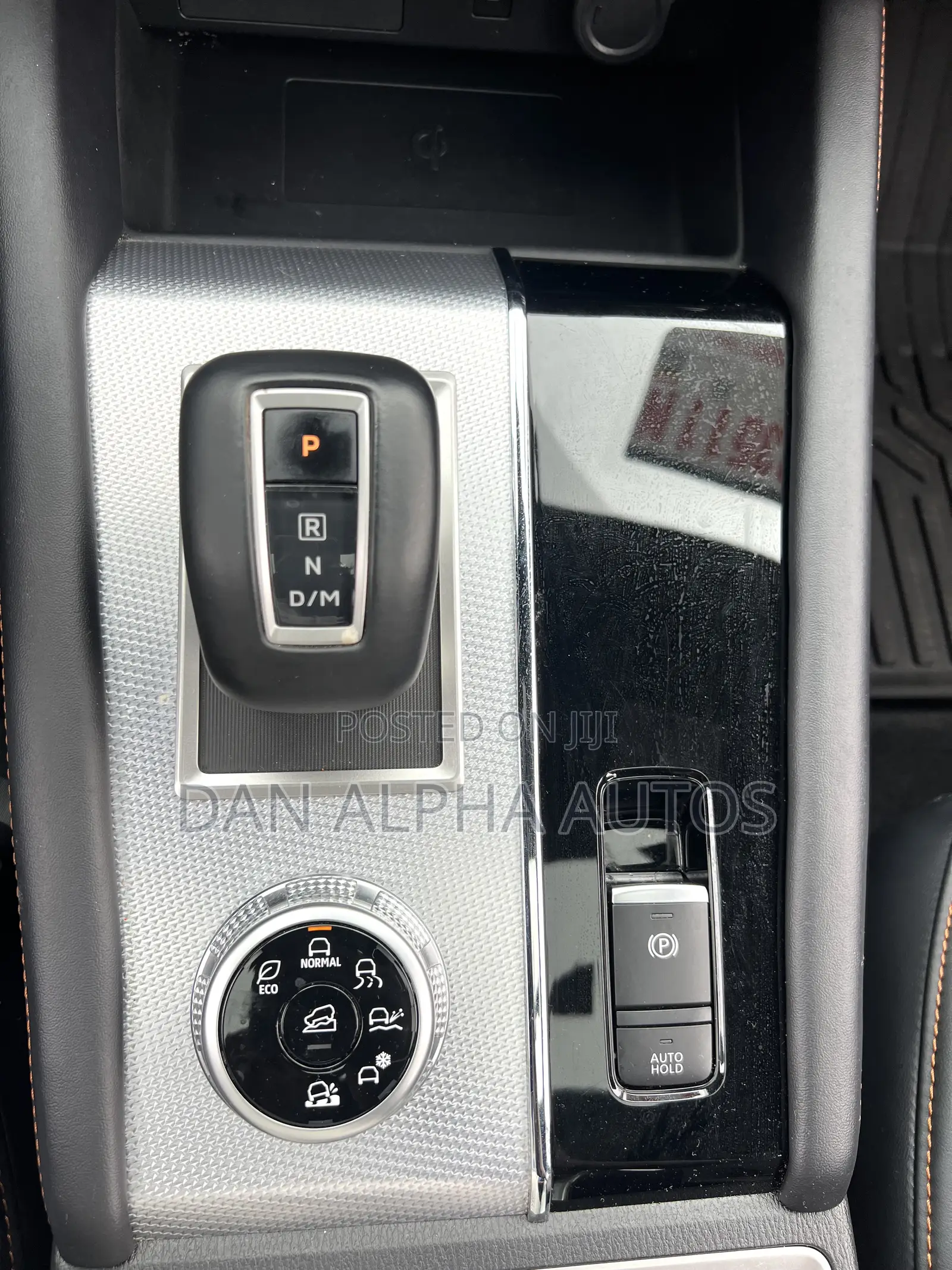 Mitsubishi Outlander SEL 2024 Black