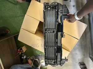 Honda CRV 2017-2022 Shutter Grill Lower With Motor and Cover